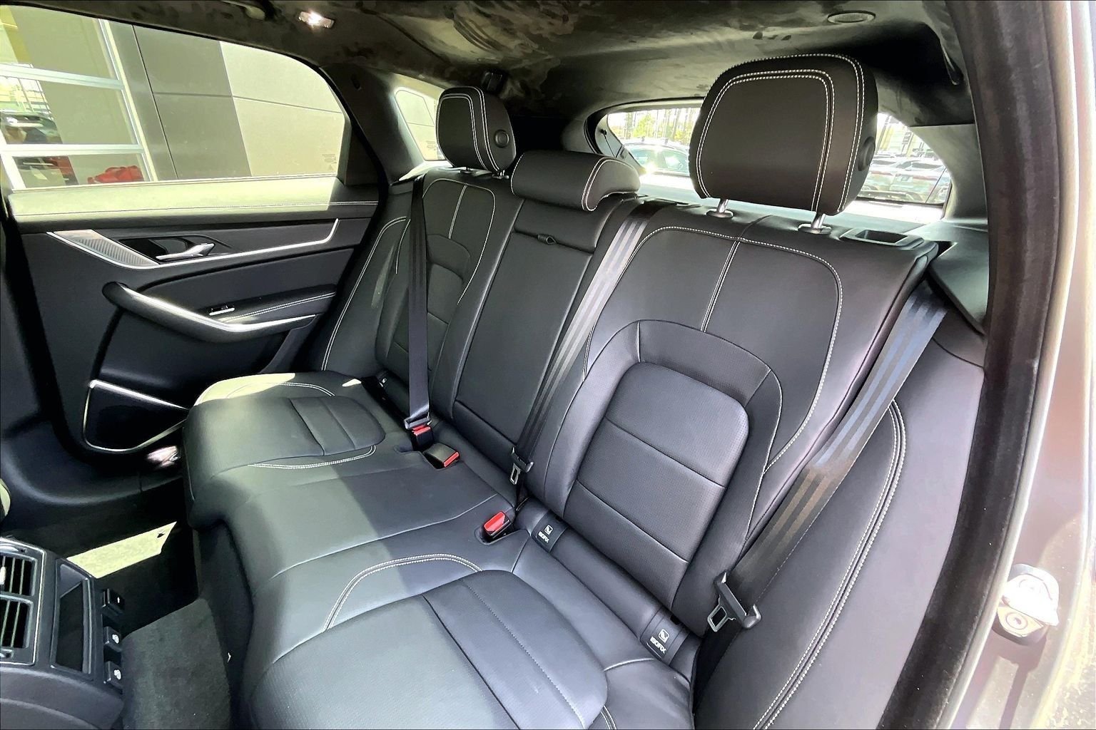 2026 Jaguar F-Pace R-Dynamic S - Photo 10