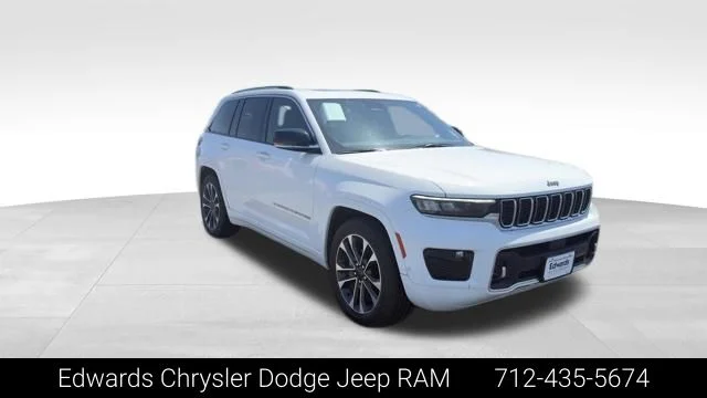 2023 Jeep Grand Cherokee Overland 4x4's photo