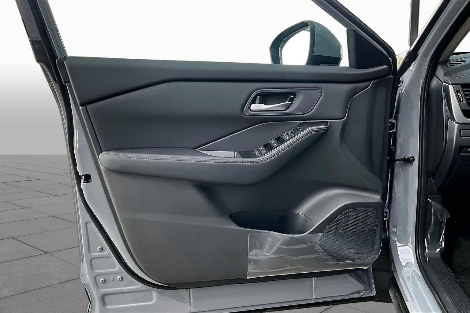 New 2027 Boulder Gray Pearl Nissan SV image 13