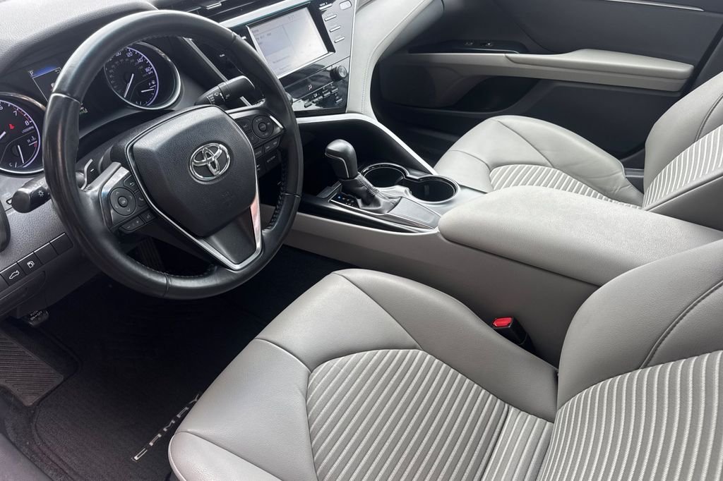 Certified Used 2018 Gray Toyota SE image 12