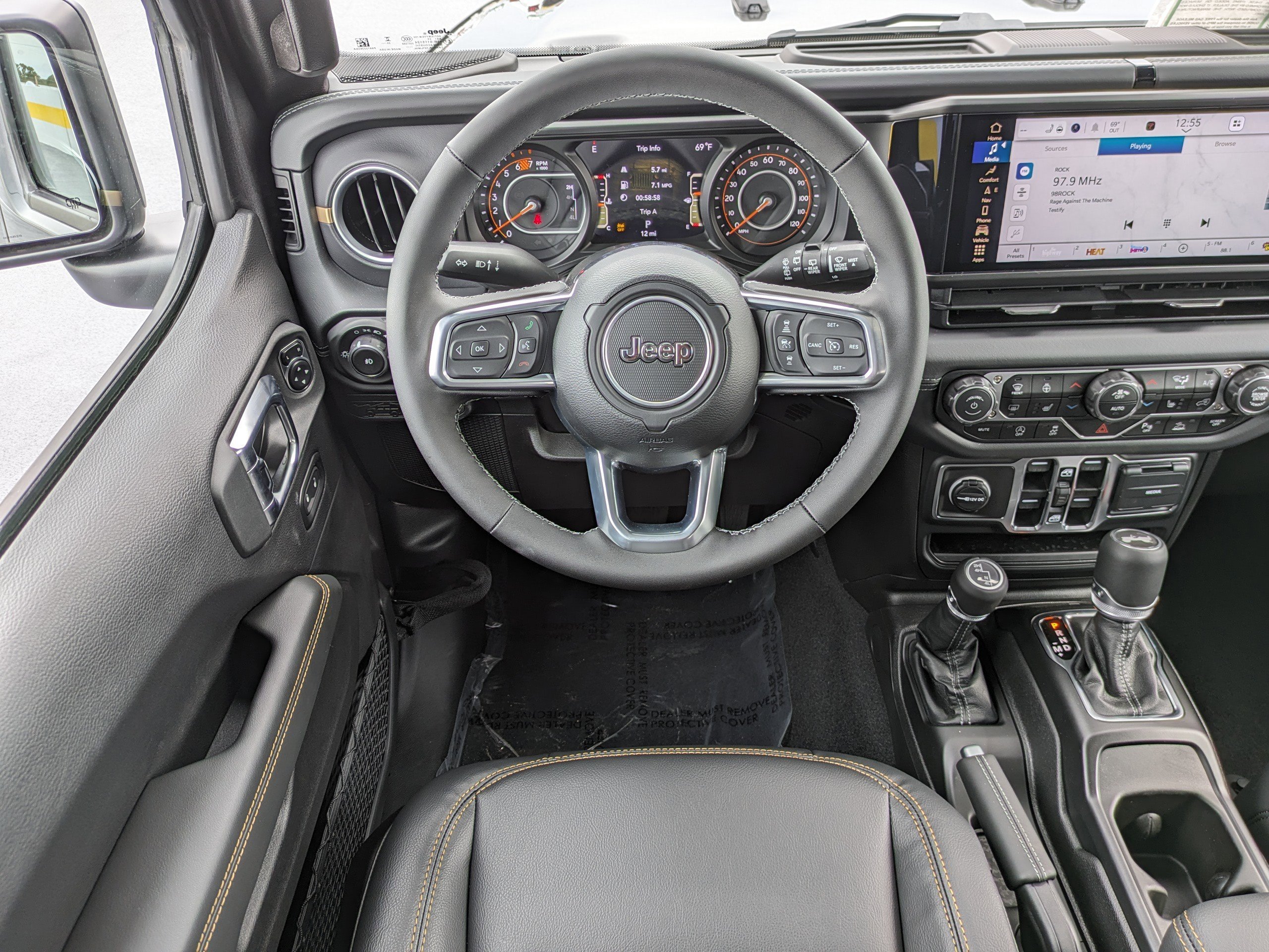 2026 Jeep Wrangler 4-Door Sahara - Photo 15