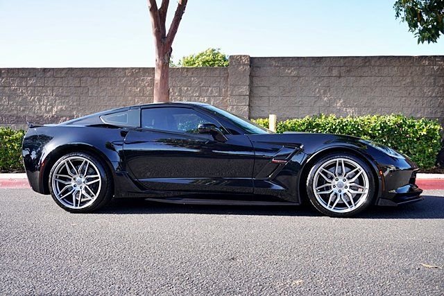 Used 2019 Black Chevrolet Grand Sport image 6