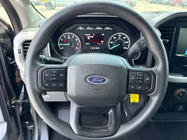 Used 2023 Blue Ford XLT image 32