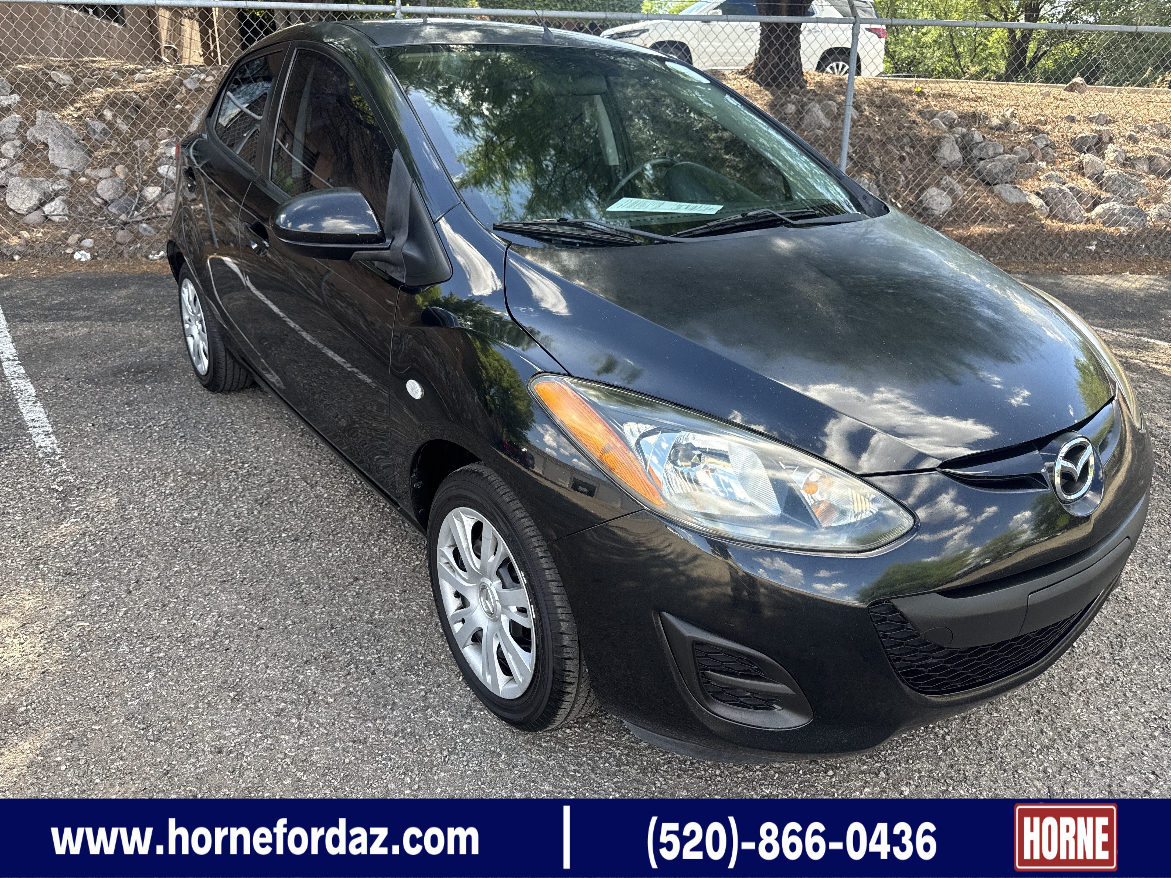 2014 Mazda Mazda2 Sport 5-Door Auto's photo