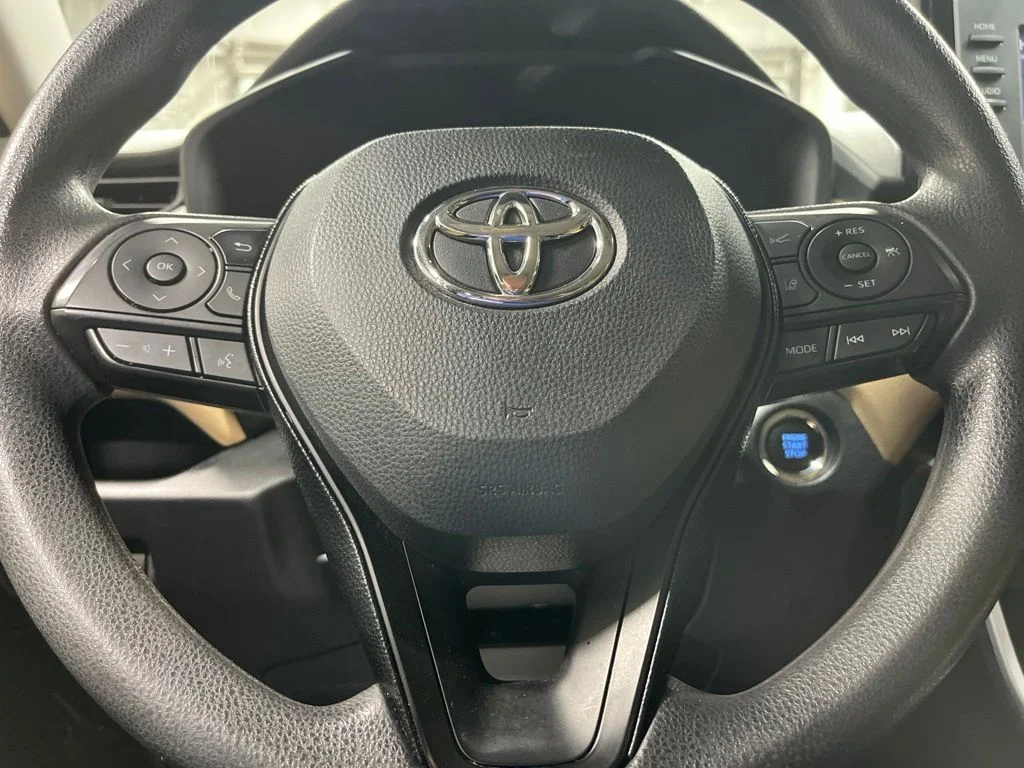 Used 2021 Super White Toyota XLE image 16