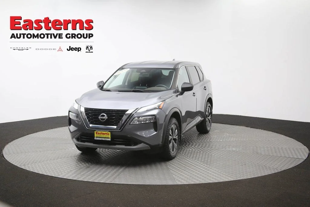 Used 2023 Gray Nissan SV image 54