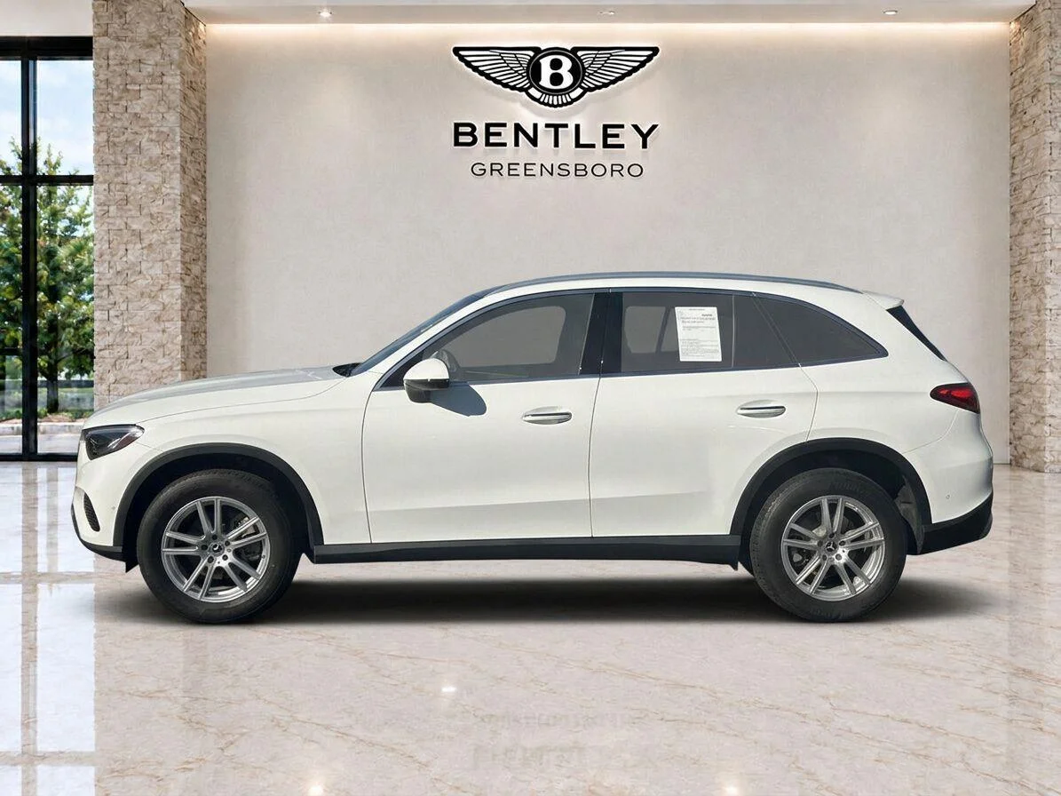 Used 2023 Polar White Mercedes-Benz GLC 300 image 2