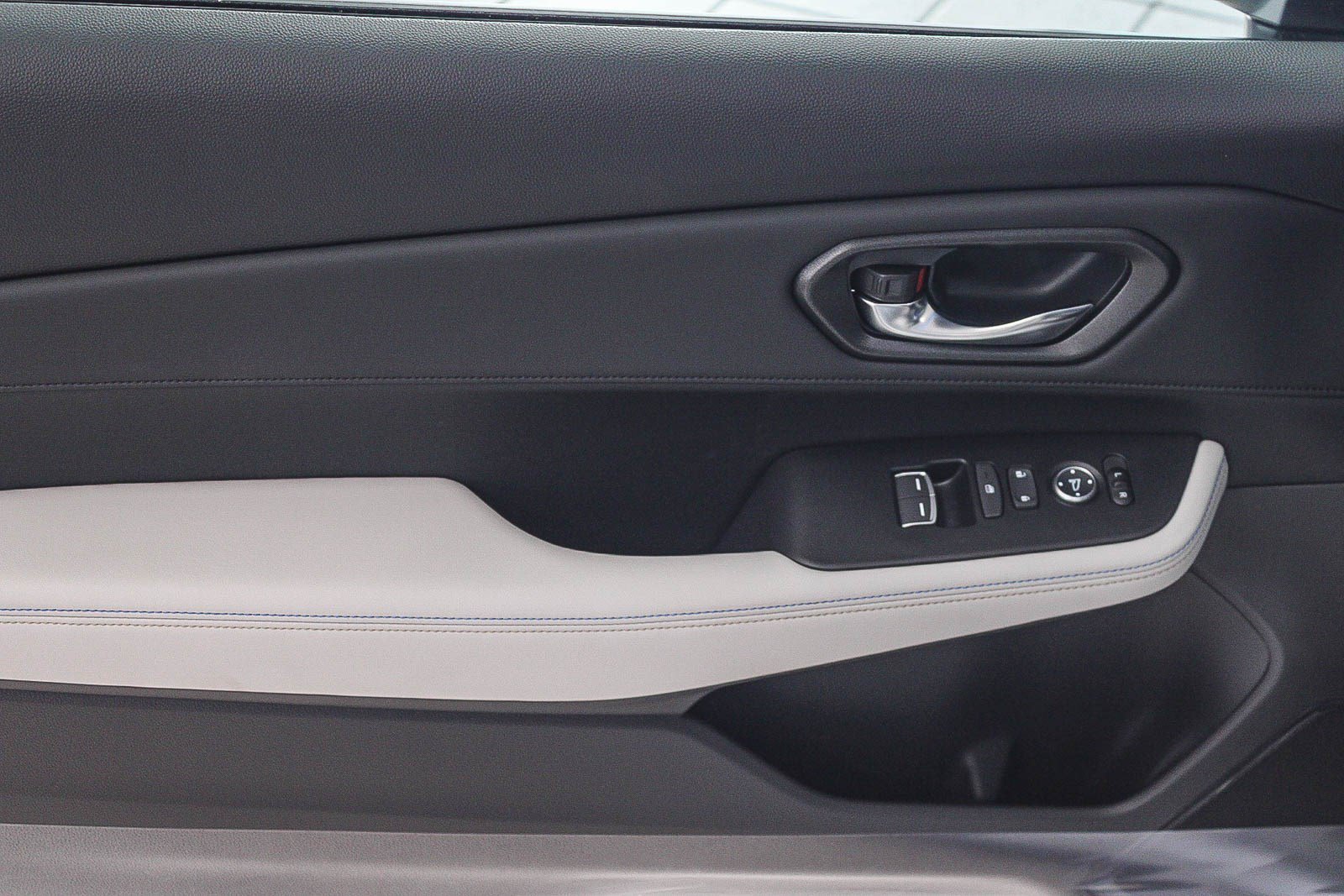 New 2026 Winter Frost Pearl Honda  image 22