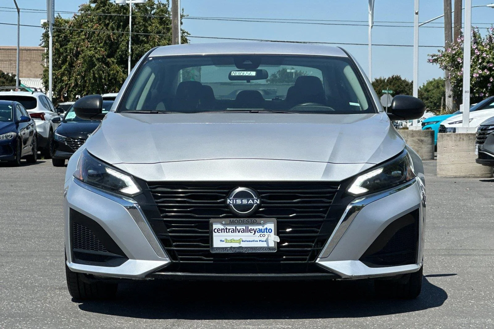 Used 2024 Brilliant Silver Metallic Nissan 2.5 SV image 9