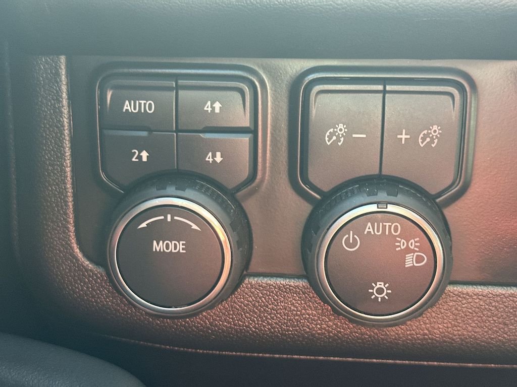 Used 2024 Sterling Gray Metallic Chevrolet Z71 image 34