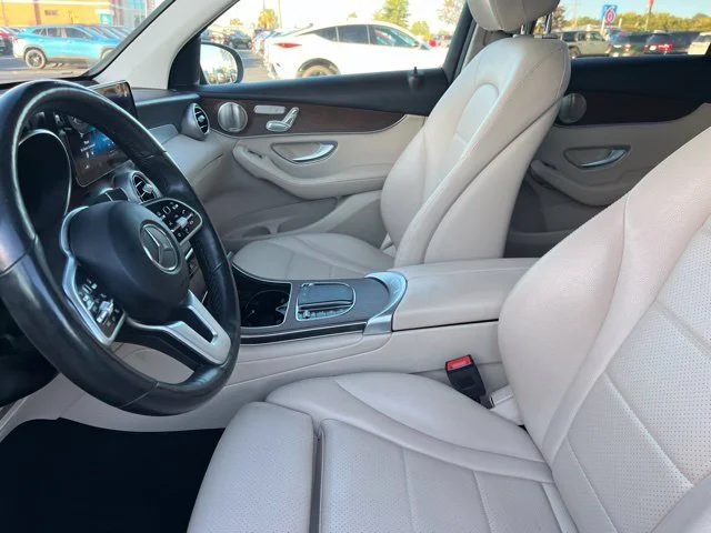 Used 2021 Blue Mercedes-Benz GLC 300 image 9