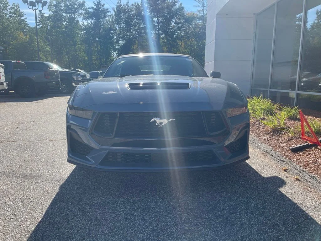 New 2026 VAPOR BLUE Ford GT Premium image 3