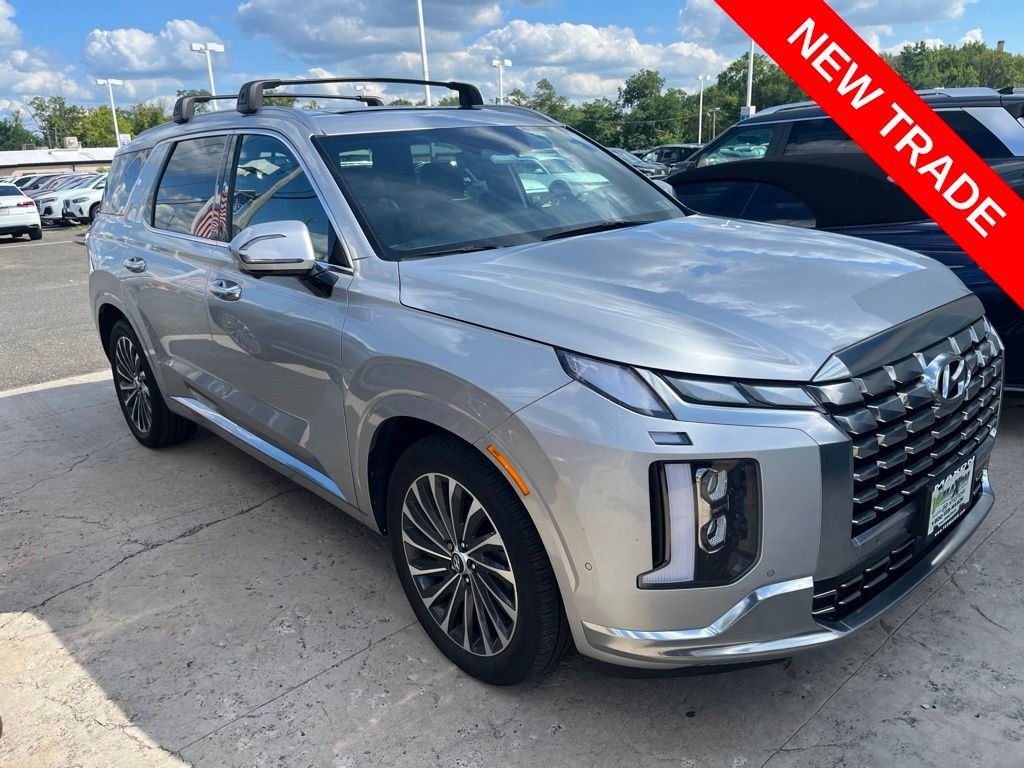 Used 2024 Silver Hyundai Calligraphy image 1
