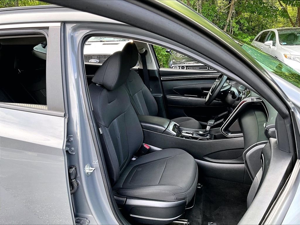 Used 2024 Gray Hyundai SEL image 11