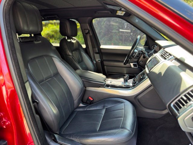 Used 2022 Firenze Red Metallic Land Rover HSE Silver Edition image 20