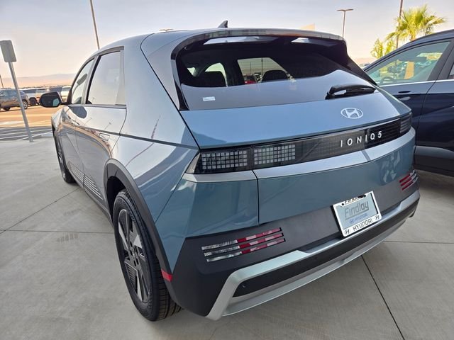New 2026 Blue Hyundai SE image 4