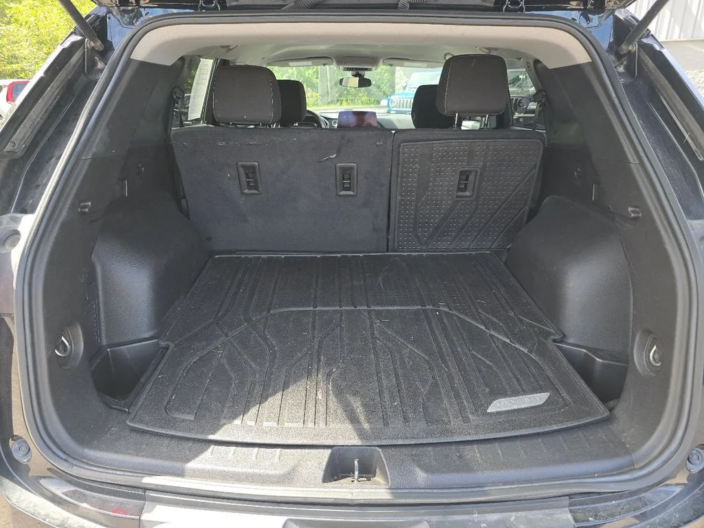 Used 2024 Black Chevrolet LT image 15
