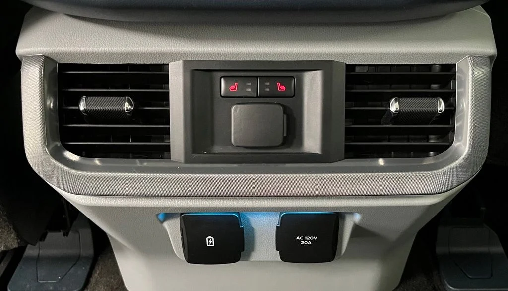 Used 2021 White Ford Limited image 48