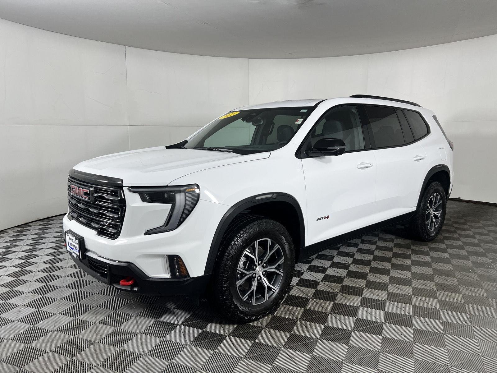 Used 2025 Summit White GMC AWD AT4 image 3