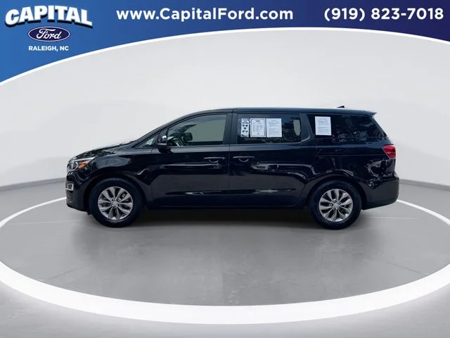 Used 2021 Black Kia LX image 5