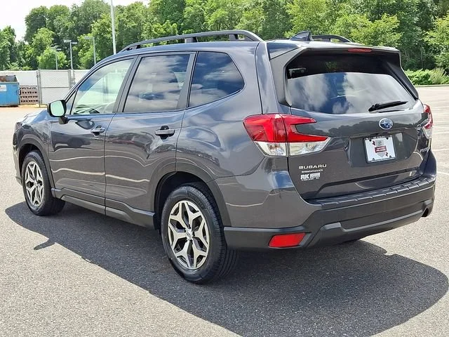 Used 2024 Gray Subaru Premium image 6