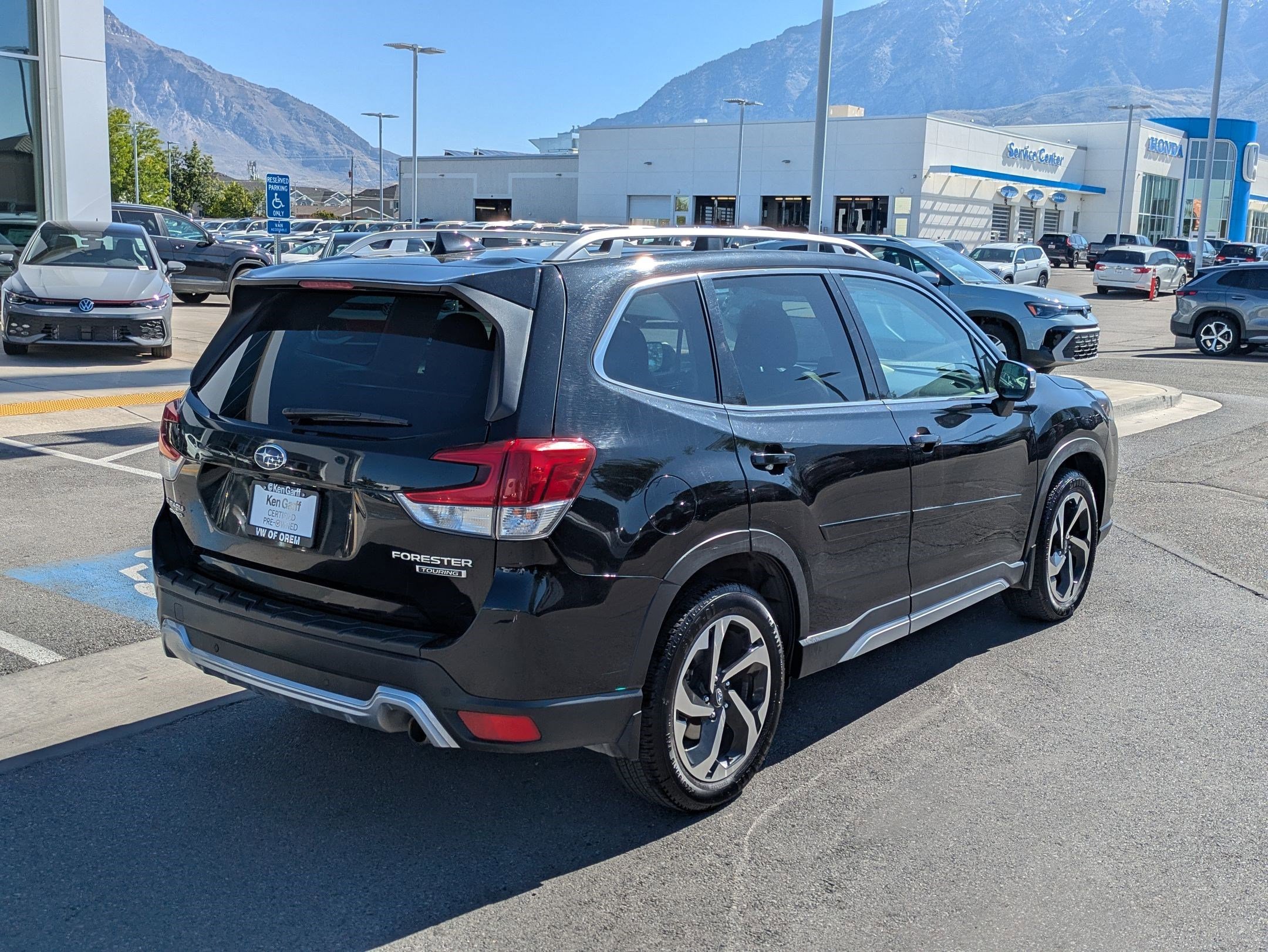 Used 2023 Crystal Black Silica Subaru Touring image 3