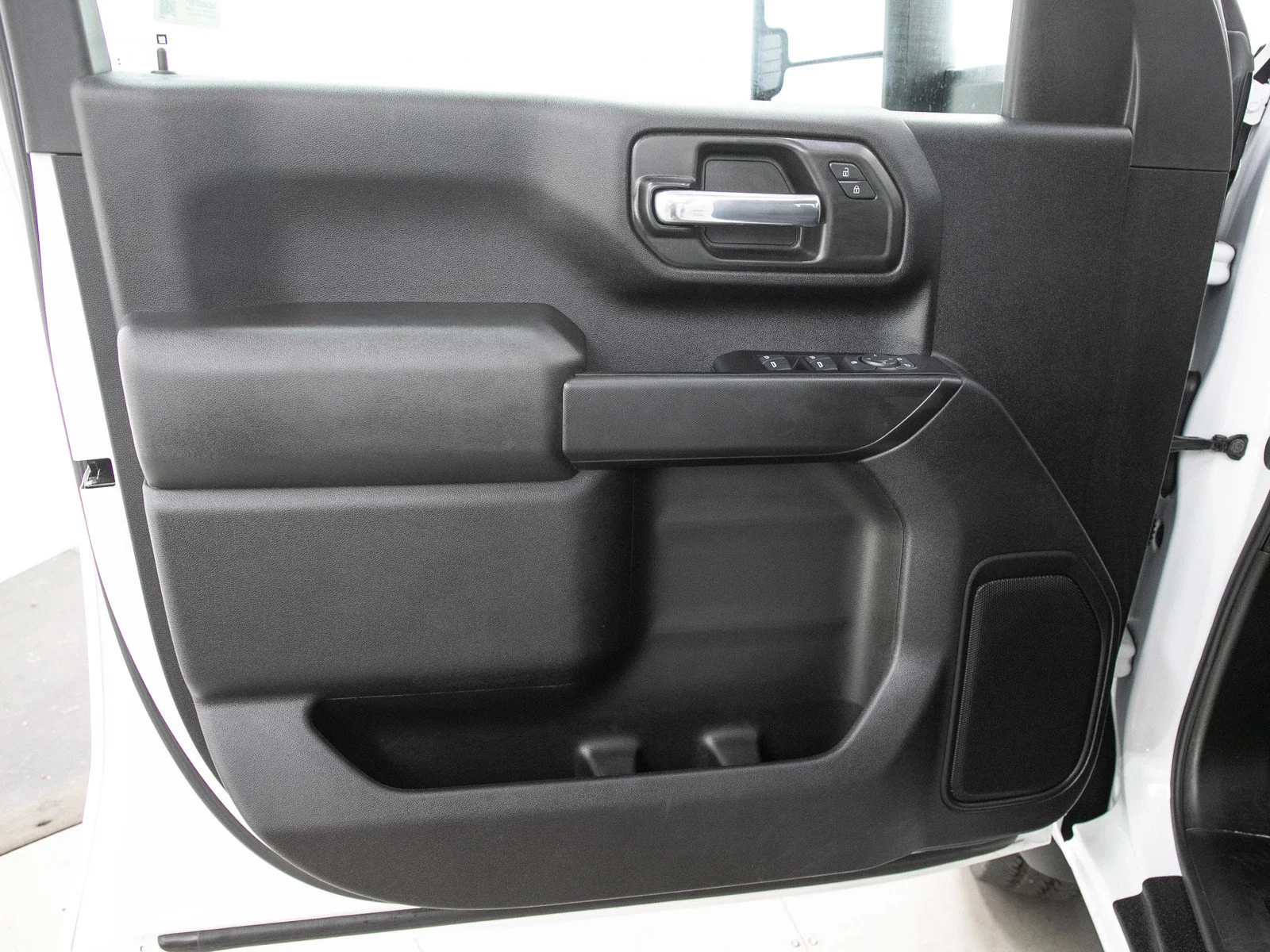 Used 2025 Summit White GMC Pro image 21