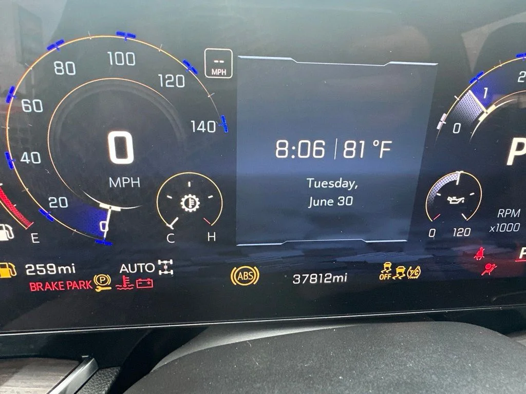 Used 2025 Gray Chevrolet Z71 image 16