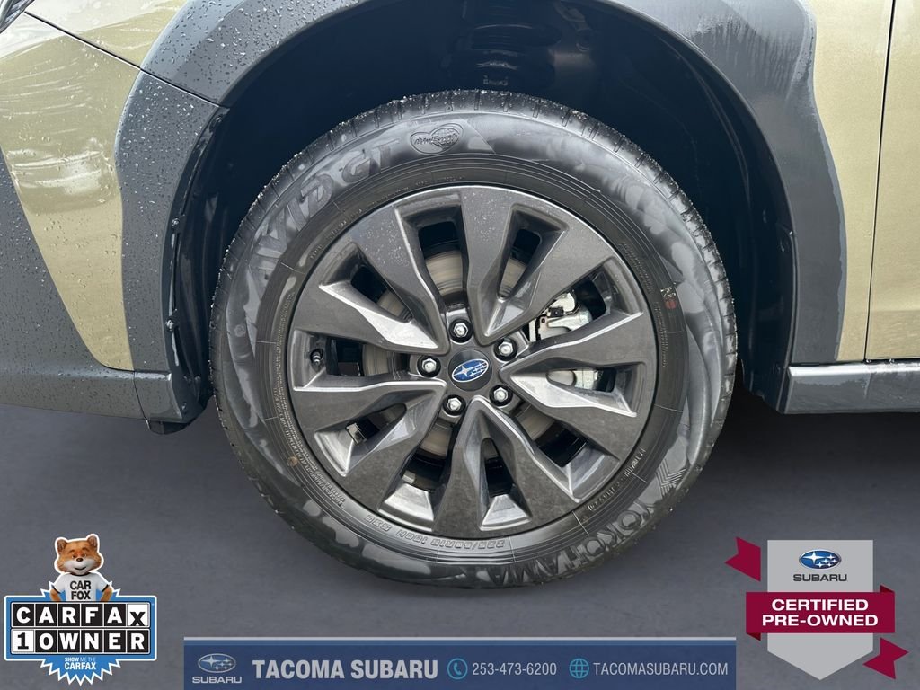 Used 2025 Green Subaru Onyx Edition image 9