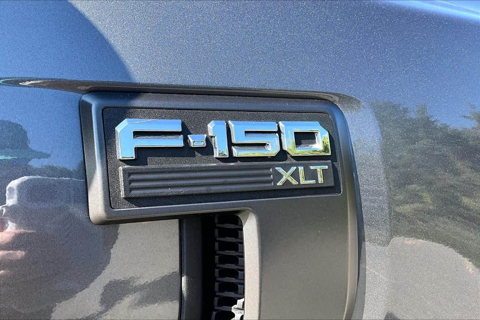 Used 2023 Carbonized Gray Ford XLT image 32