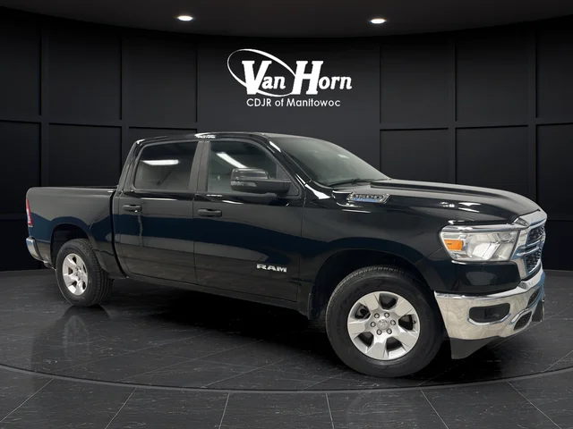 2023 RAM 1500 Big Horn/Lone Star 4x4 Crew Cab 5'7's photo