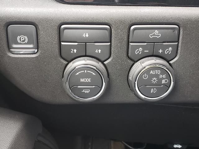 Used 2025 Gray Chevrolet LT image 24