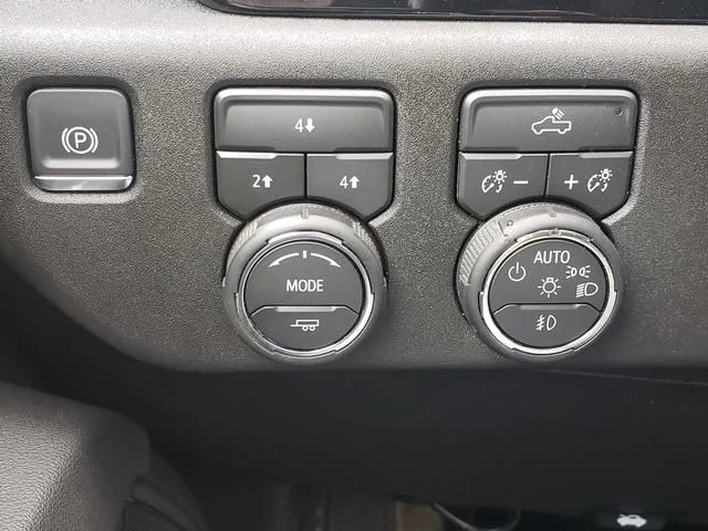 Used 2025 Gray Chevrolet LT image 24