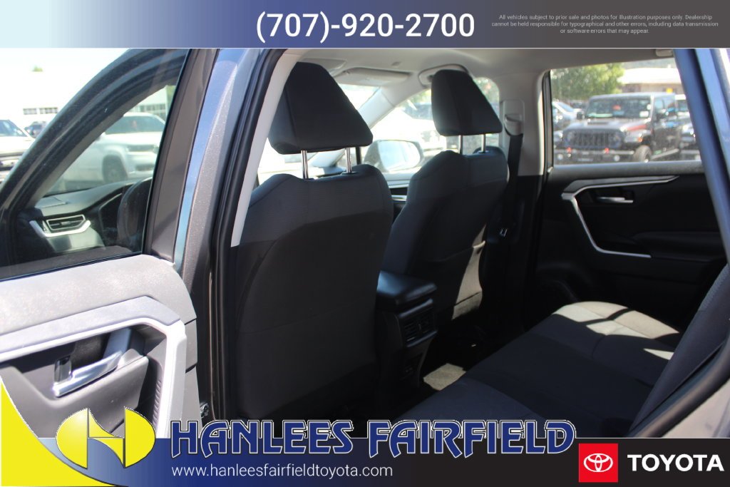 2024 Toyota RAV4 XLE - Photo 15
