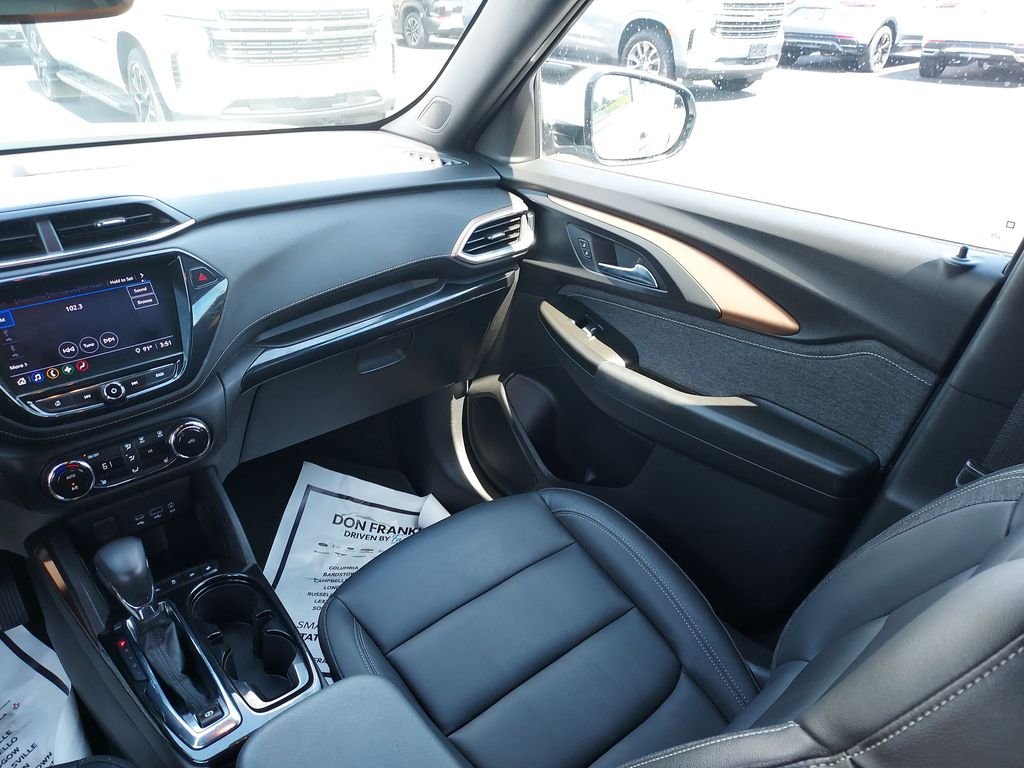 Used 2023 Gray Chevrolet ACTIV image 11