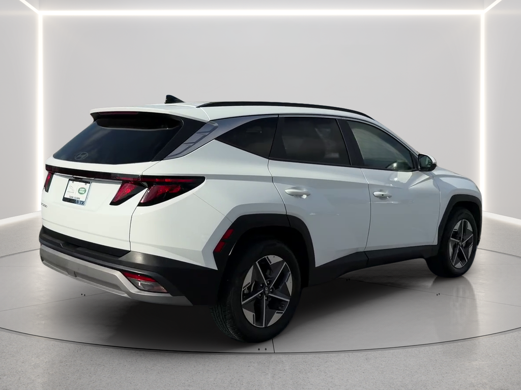 Used 2026 White Hyundai SEL image 5