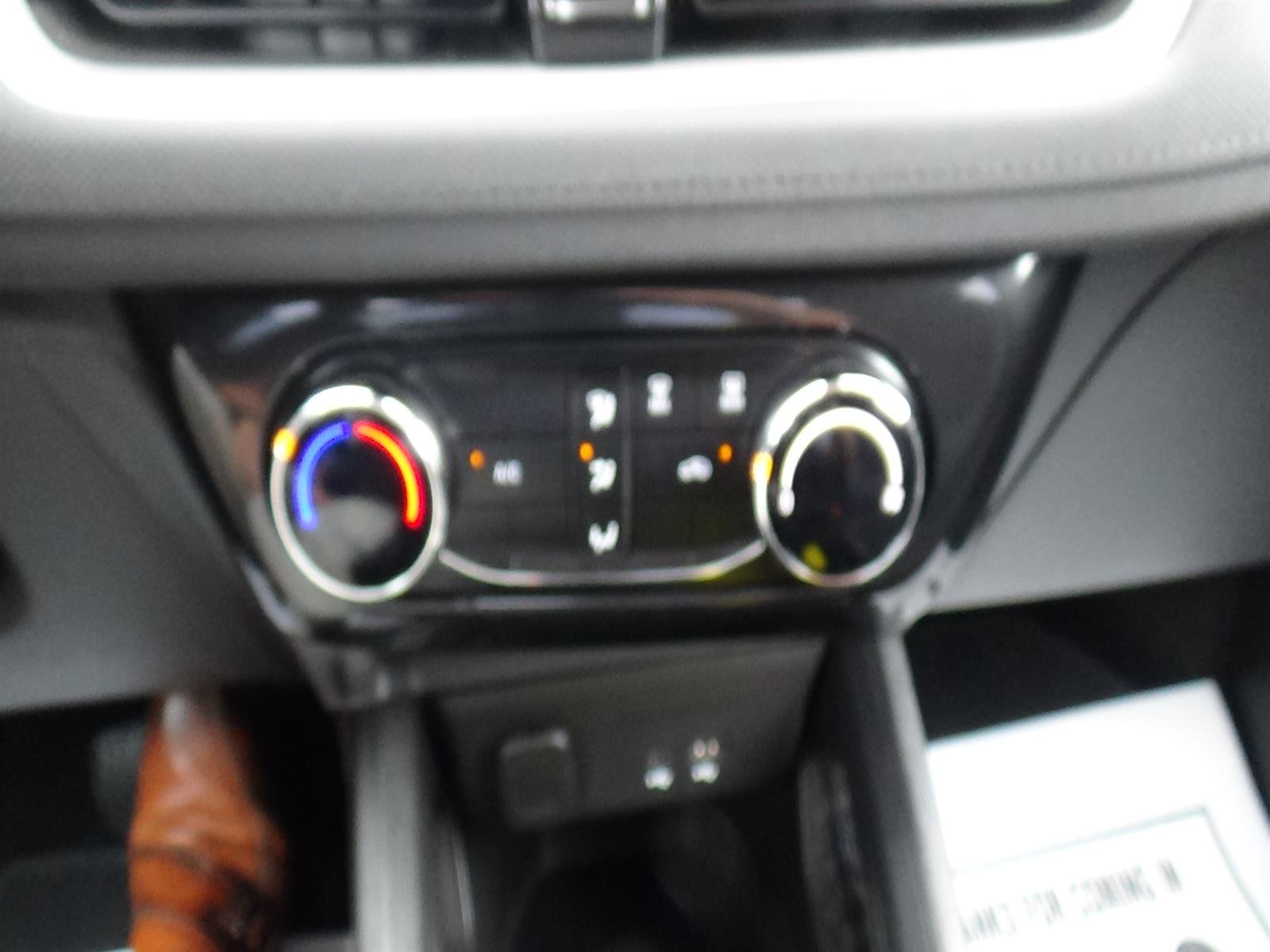 Used 2025 Sterling Gray Metallic (gzb) Chevrolet LT image 31