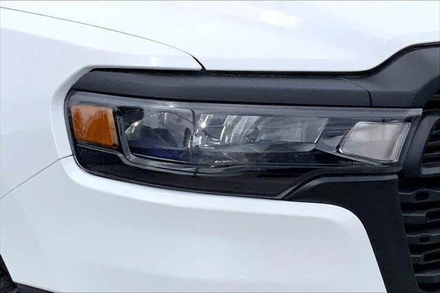 New 2026 Bright White Clear-Coat Exterior Paint RAM TRADESMAN image 10