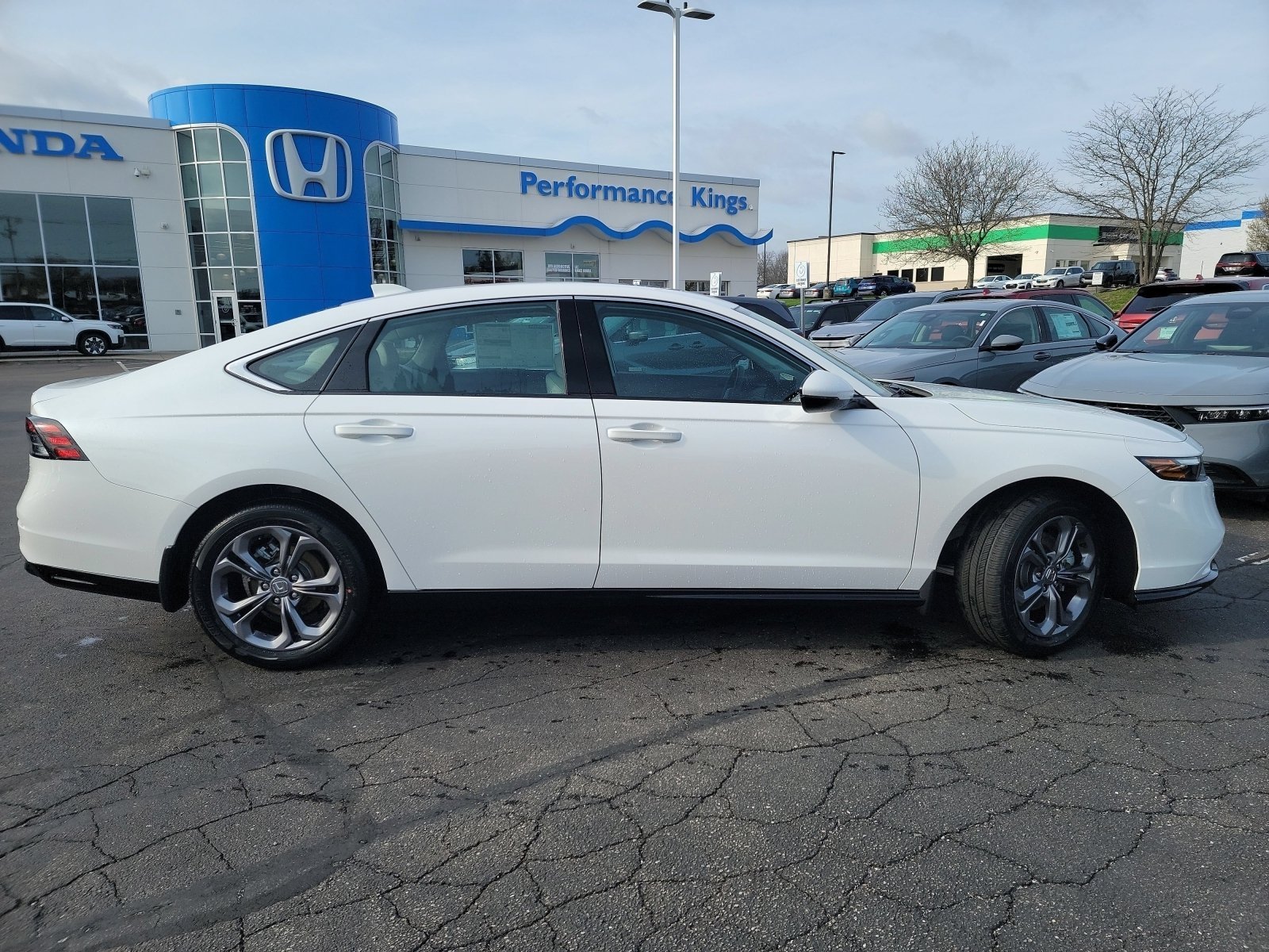 New 2026 Platinum White Pearl Honda EX-L image 27
