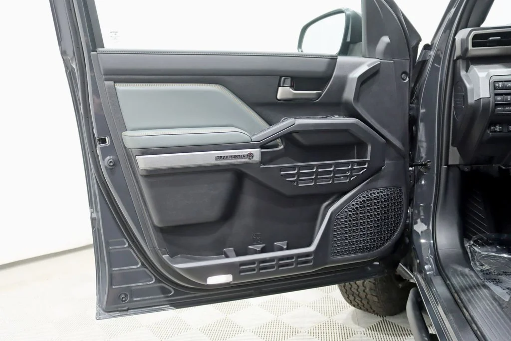 2025 Toyota Tacoma Hybrid Trailhunter