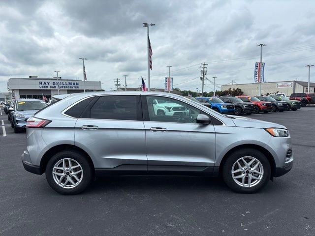 Used 2024 Silver Ford SEL image 5