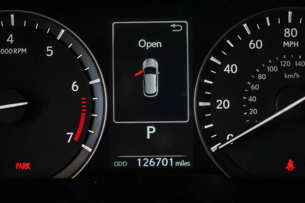Used 2017 White Lexus 350 image 21