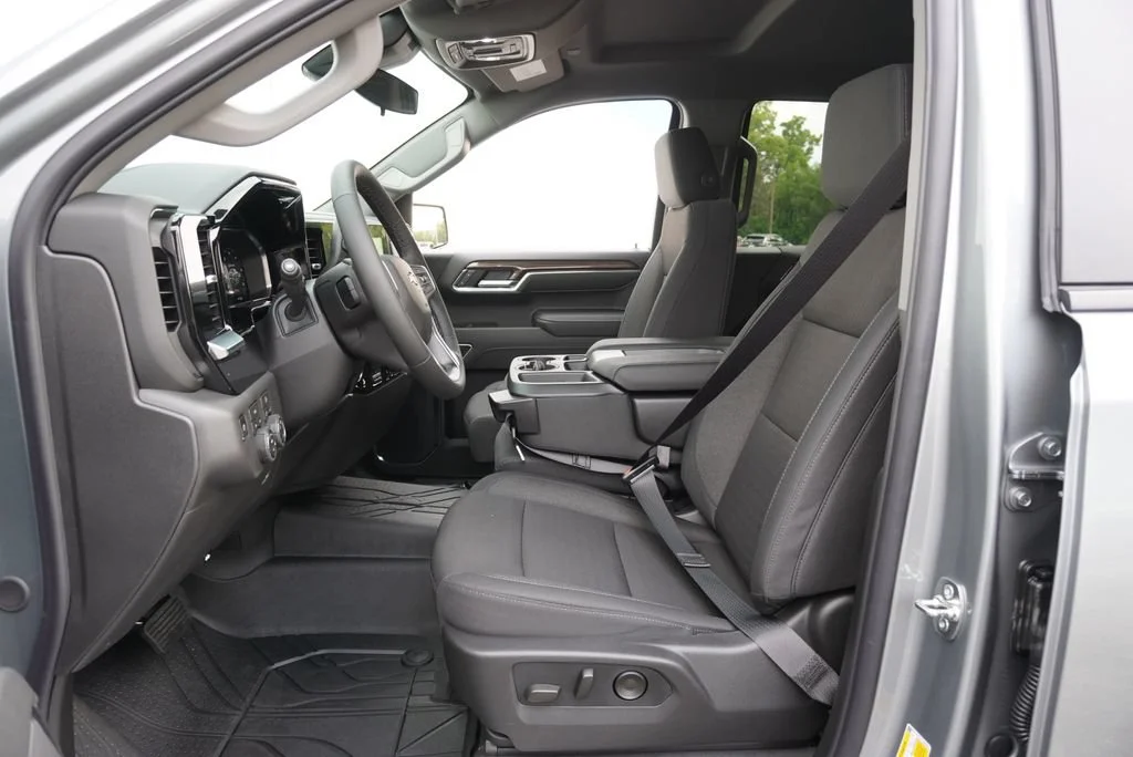 New 2026 Sterling Gray Metallic Chevrolet LT image 11