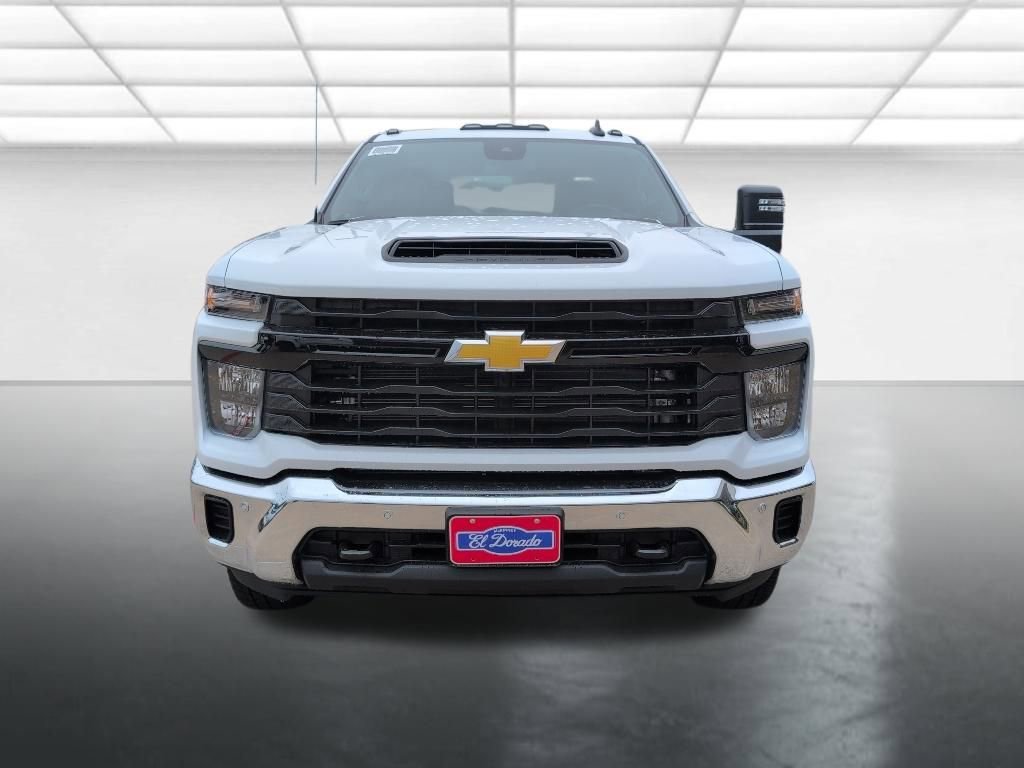 New 2026 Summit White Chevrolet WT image 23
