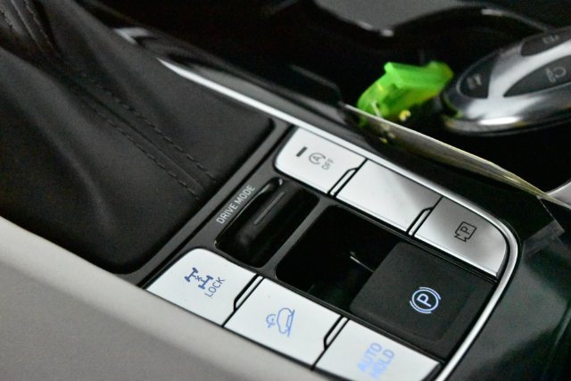 New 2026 Black Hyundai SE AWD image 20