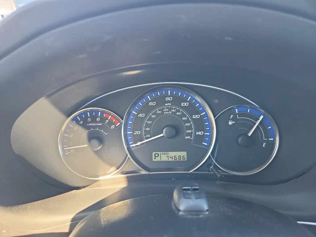 Used 2012 Ice Silver Metallic Subaru 2.5X image 3