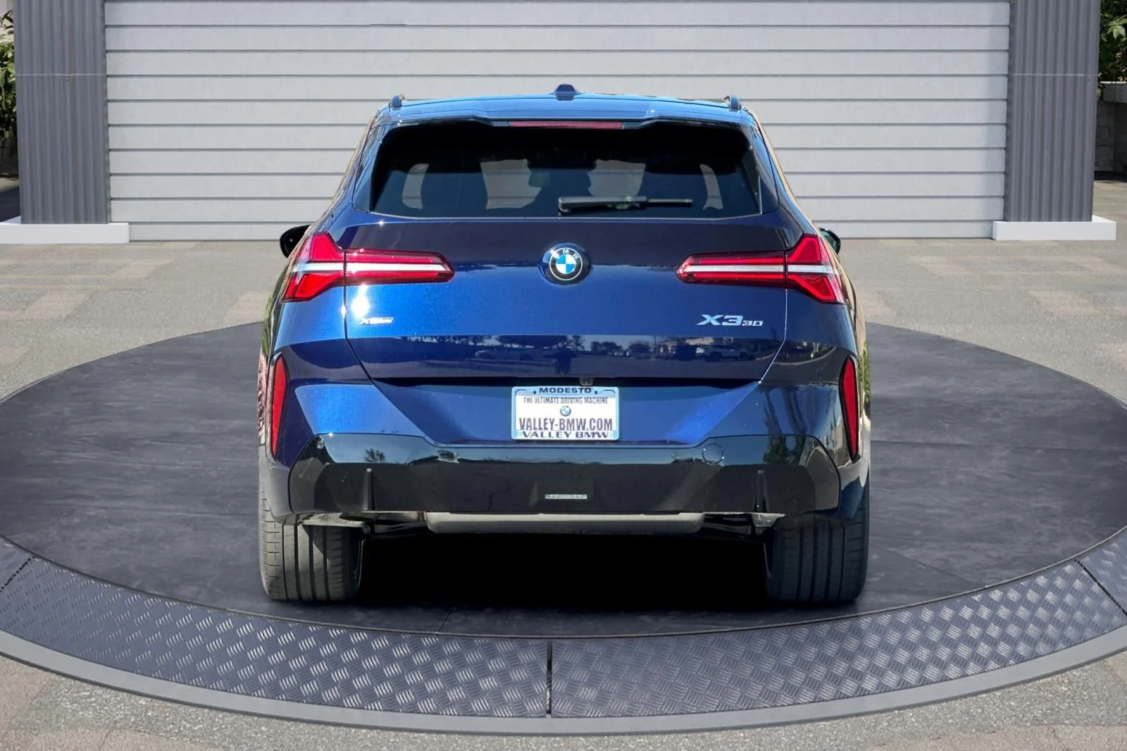 New 2026 Tanzanite Blue II Metallic BMW 30 xDrive image 5