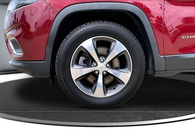 Used 2019 Velvet Red Pearlcoat Jeep Limited image 34