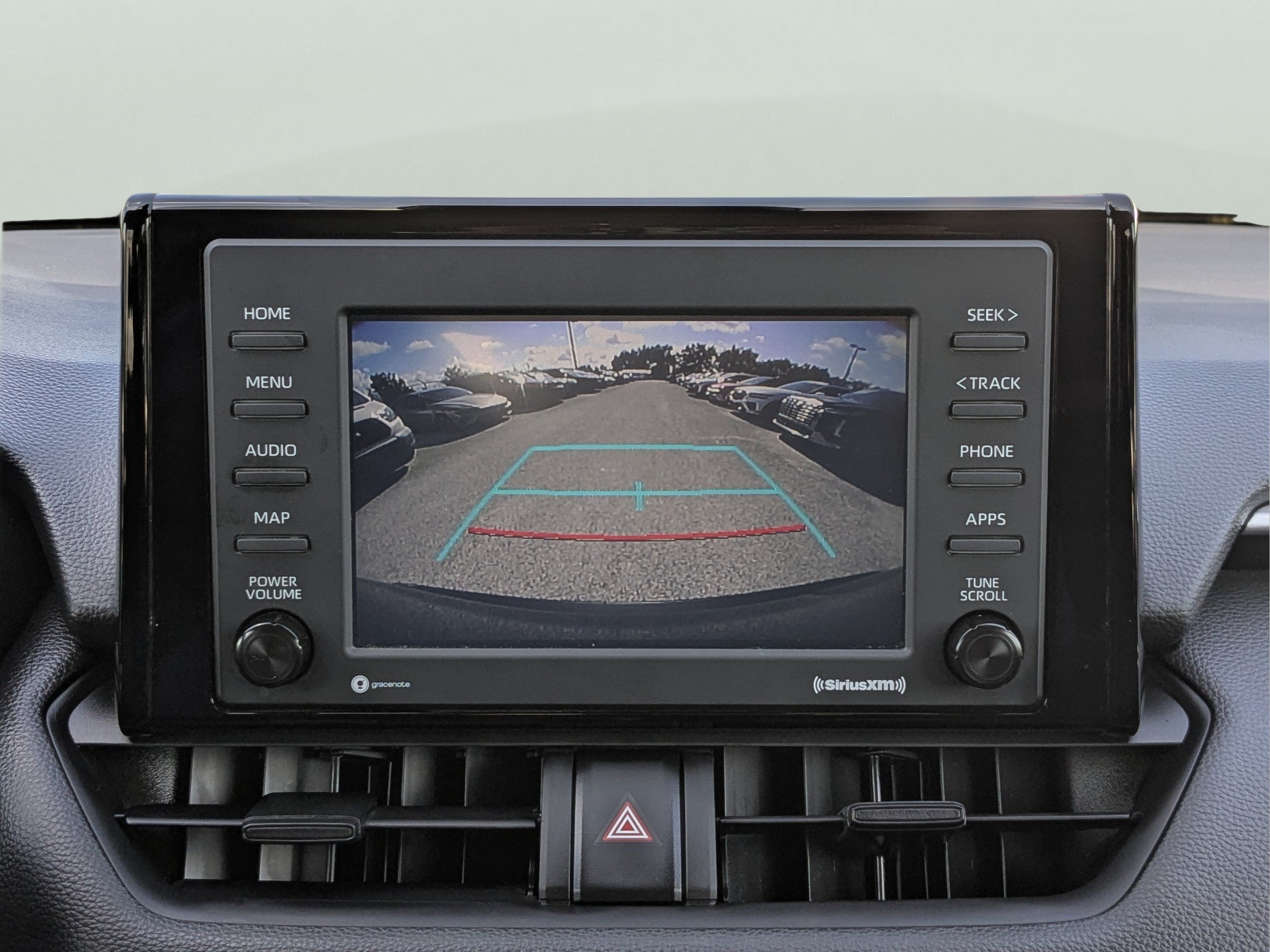 2021 Toyota RAV4 XLE - Photo 23