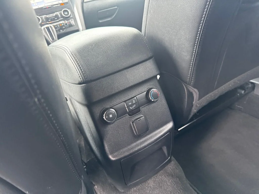 Used 2018 Red Ford XLT image 31